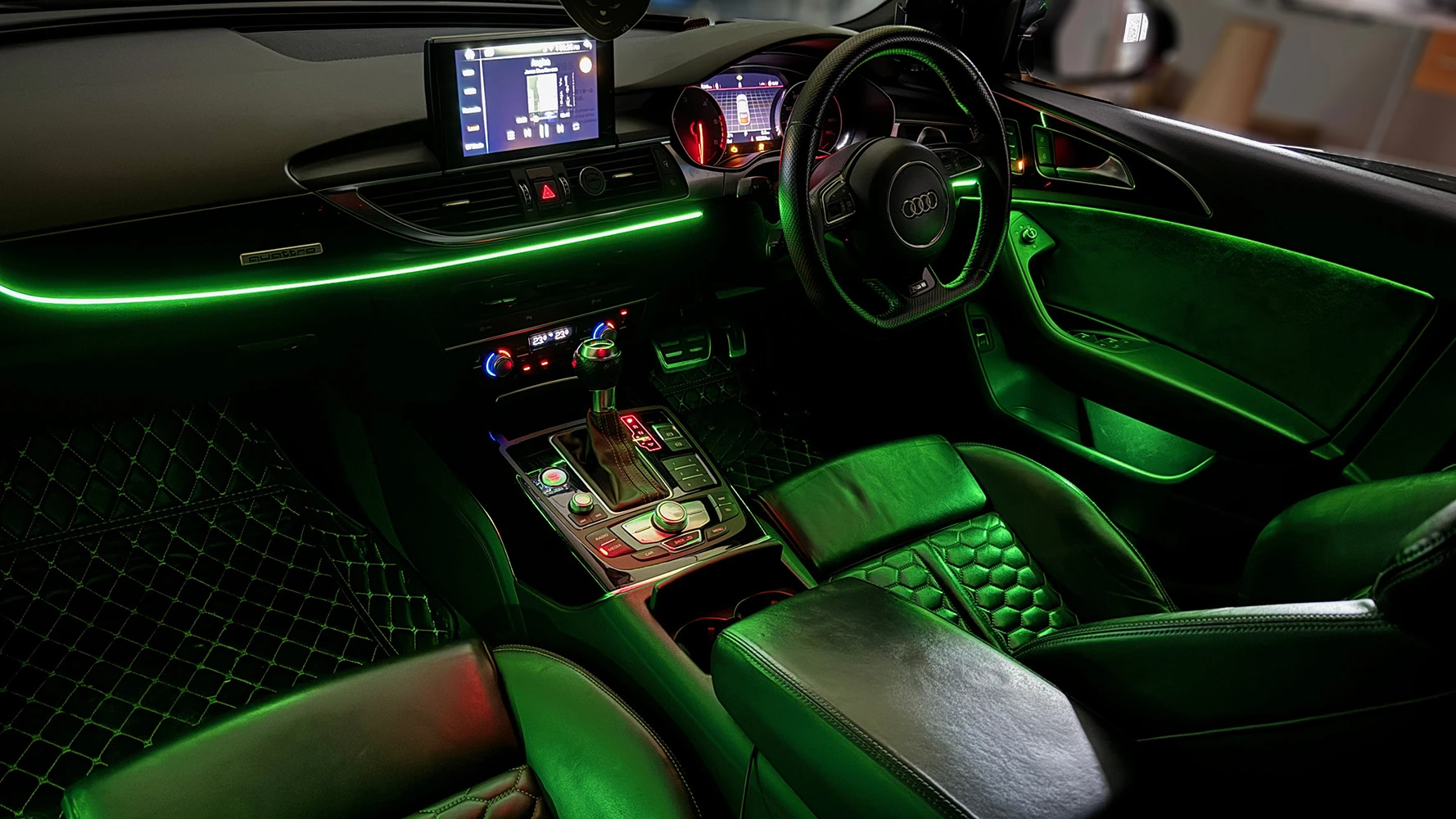 Audi a6 c7 universal ambient light green