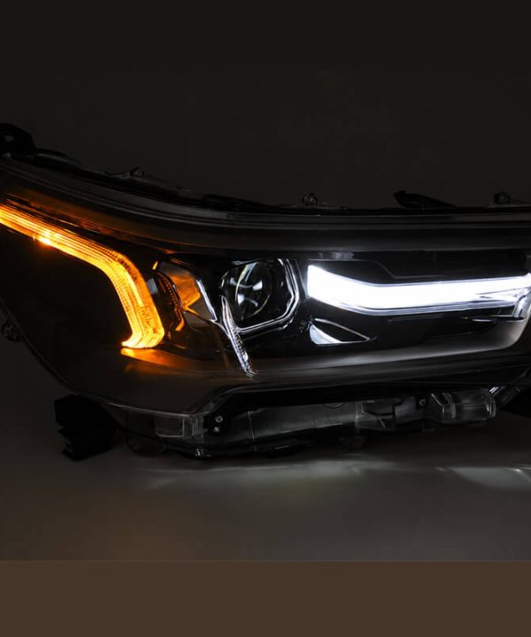Alternative view of Μπροστινά Φανάρια Set Για Toyota Hilux 20+ True DRL Black Electrical True Drl Black