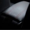 Κονσόλα Χειροφρένου Τεμπέλης Armster OE1 TR Limited Με Usb Για Dacia Duster 2018+ Χωρίς Εργοστασιακό Τεμπέλη Μαύρο Χρώμα Με Κόκκινη ραφή - Image 2