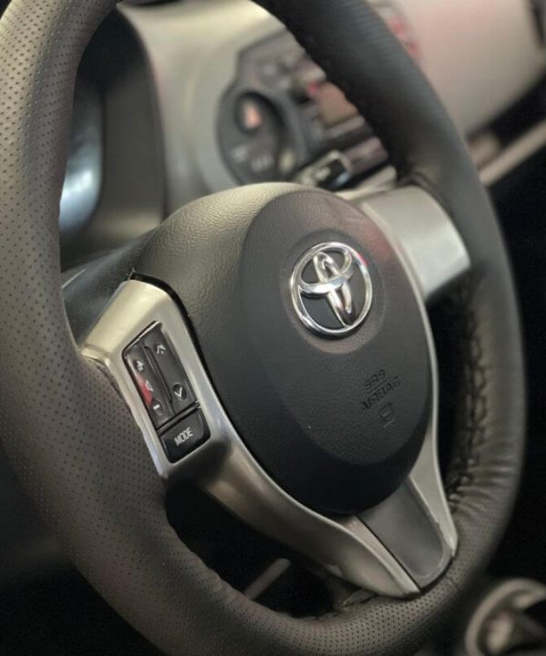 Alternative view of Κάλυμμα Τιμονιού Αυτοκινήτου Otom Stitching Δερματίνη Ραφτό Εξώγαζο Μαύρο Medium 37-39cm DK-201